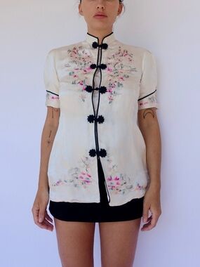 Vintage cream silk hand embroidered button up blouse